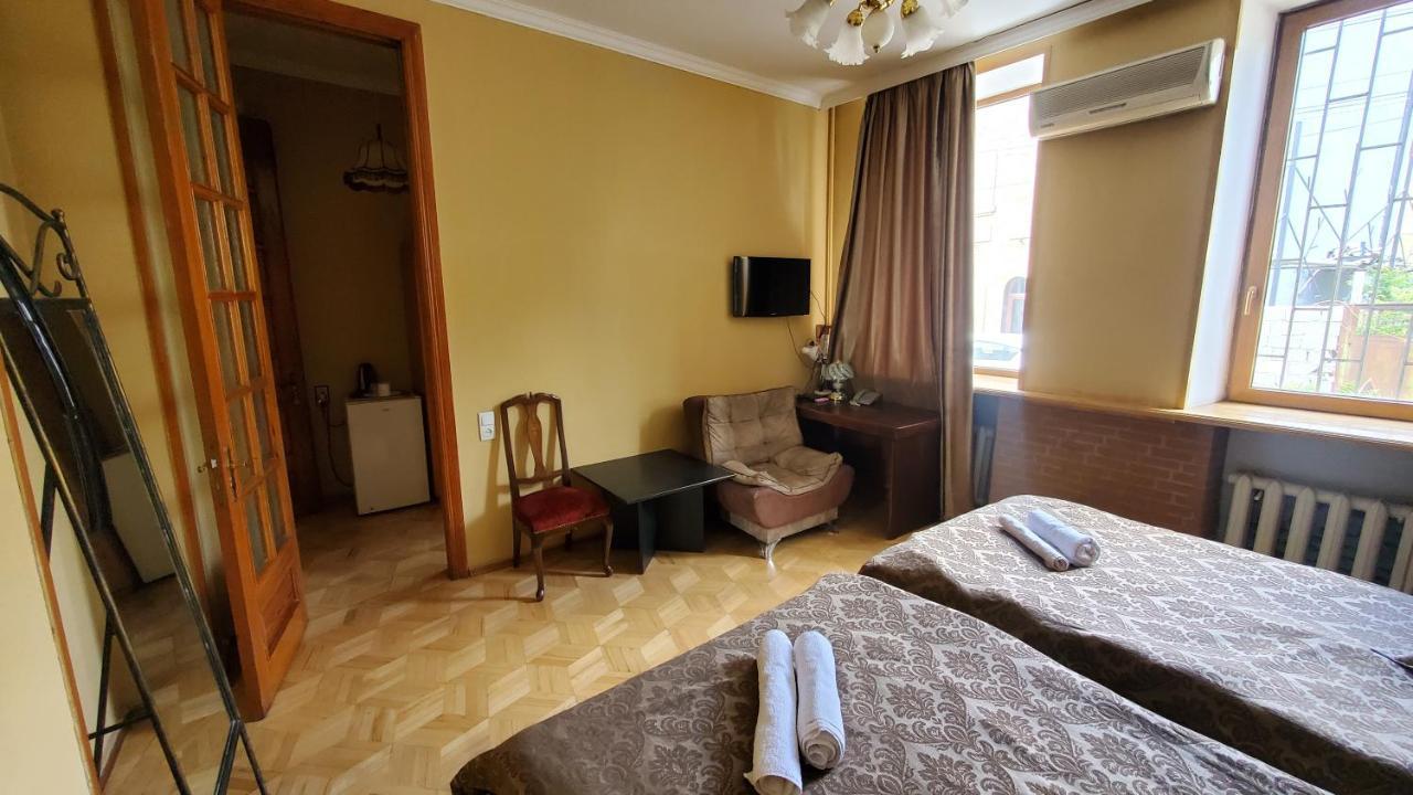 Georgian House Hotel Tbilisi Eksteriør billede